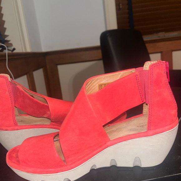 Clarks Womens Clarene Glamor Sandal Sz 8 Red Leather Wedge Heel Platform - Picture 6 of 16